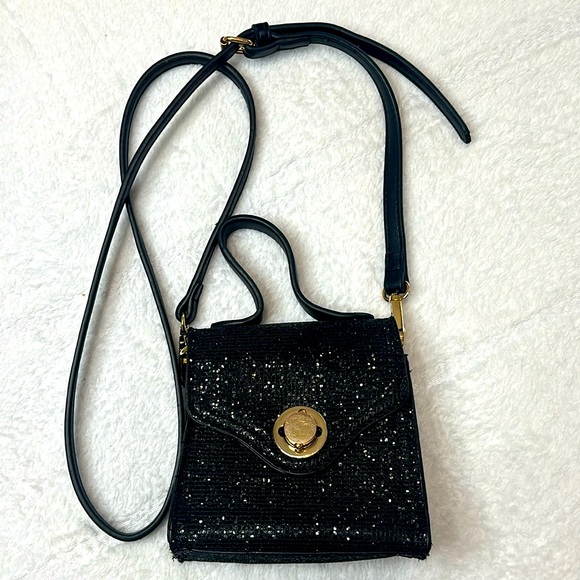 Handbags - ✨Small Black Glitter Purse